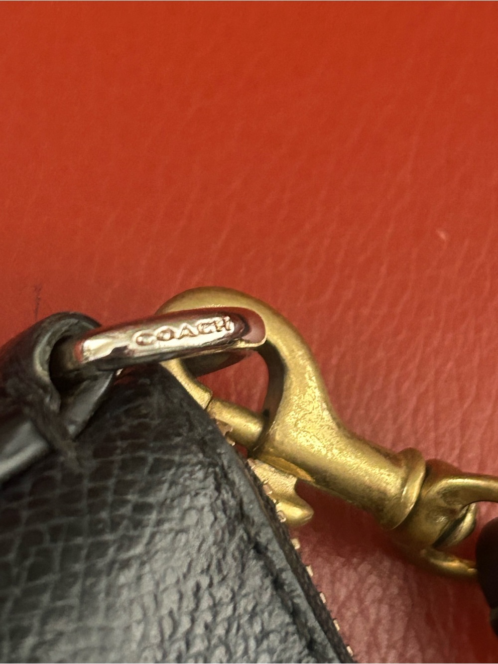Coach East/West swing pack, black, leather and brown pop out pouch Crossbody - Picture 7 of 13